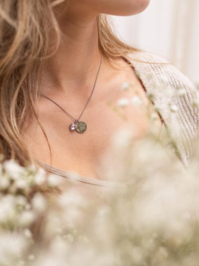 Ketting rond bedel - gegraveerde sieraden